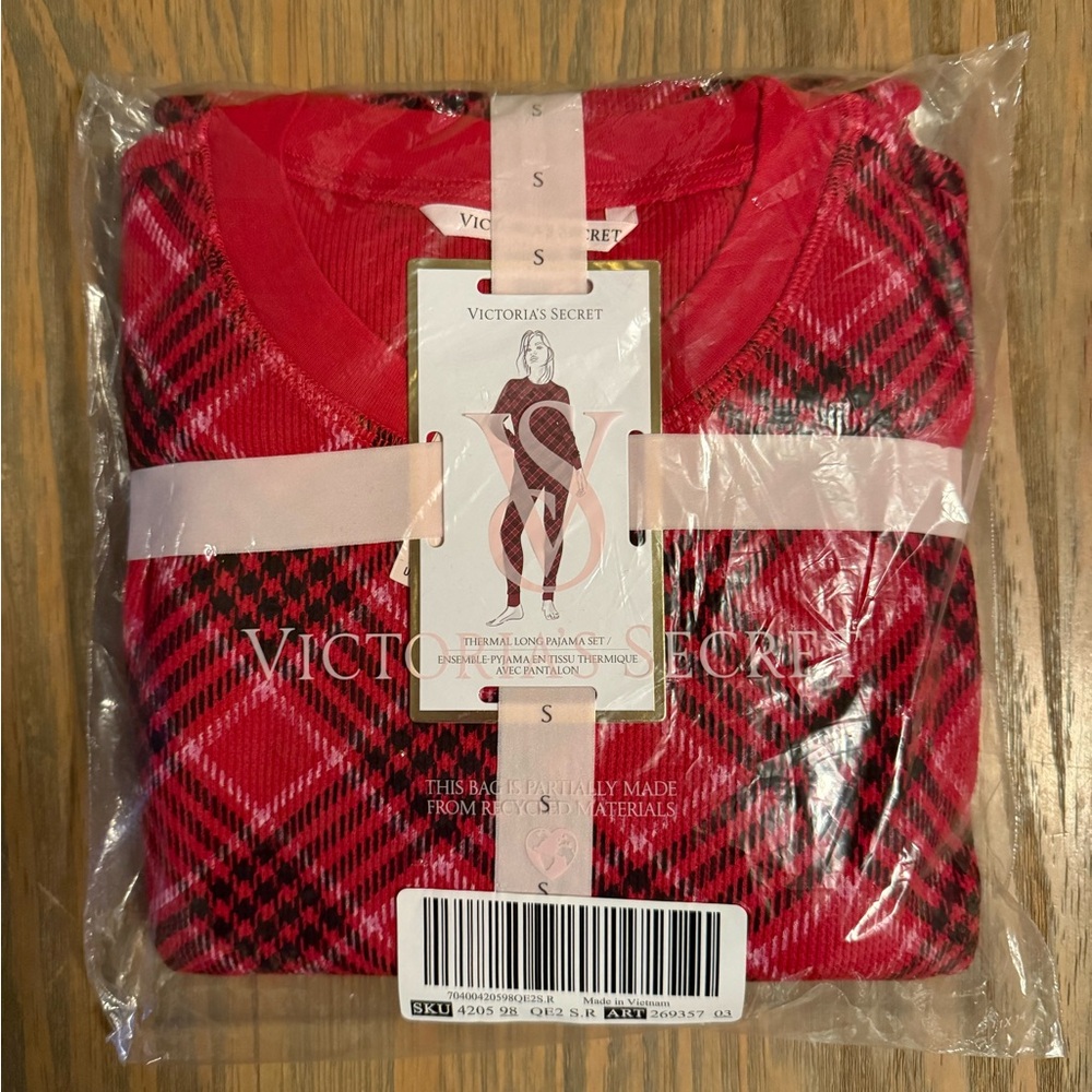 NWT Victoria’s Secret Red Black Lipstick Plaid Thermal Long Pajama Set S M L